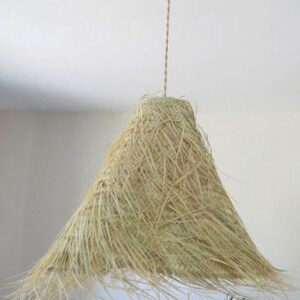 LAMPSHADE CHIC SUSPENSION style will provide an ethnic and genuine touch to any room. Natural fibers in a Berber pattern for your decor